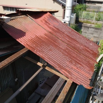 倉庫屋根解体