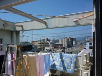 バルコニー屋根
