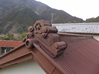 蕨野屋根のカバー工法
