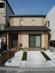 天窓設置の静岡市葵区中田の住宅