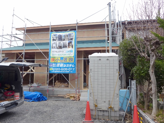 静岡市駿河区豊田で木造２階建て住宅の屋根工事及び外壁貼りの下地制作工事を行っております